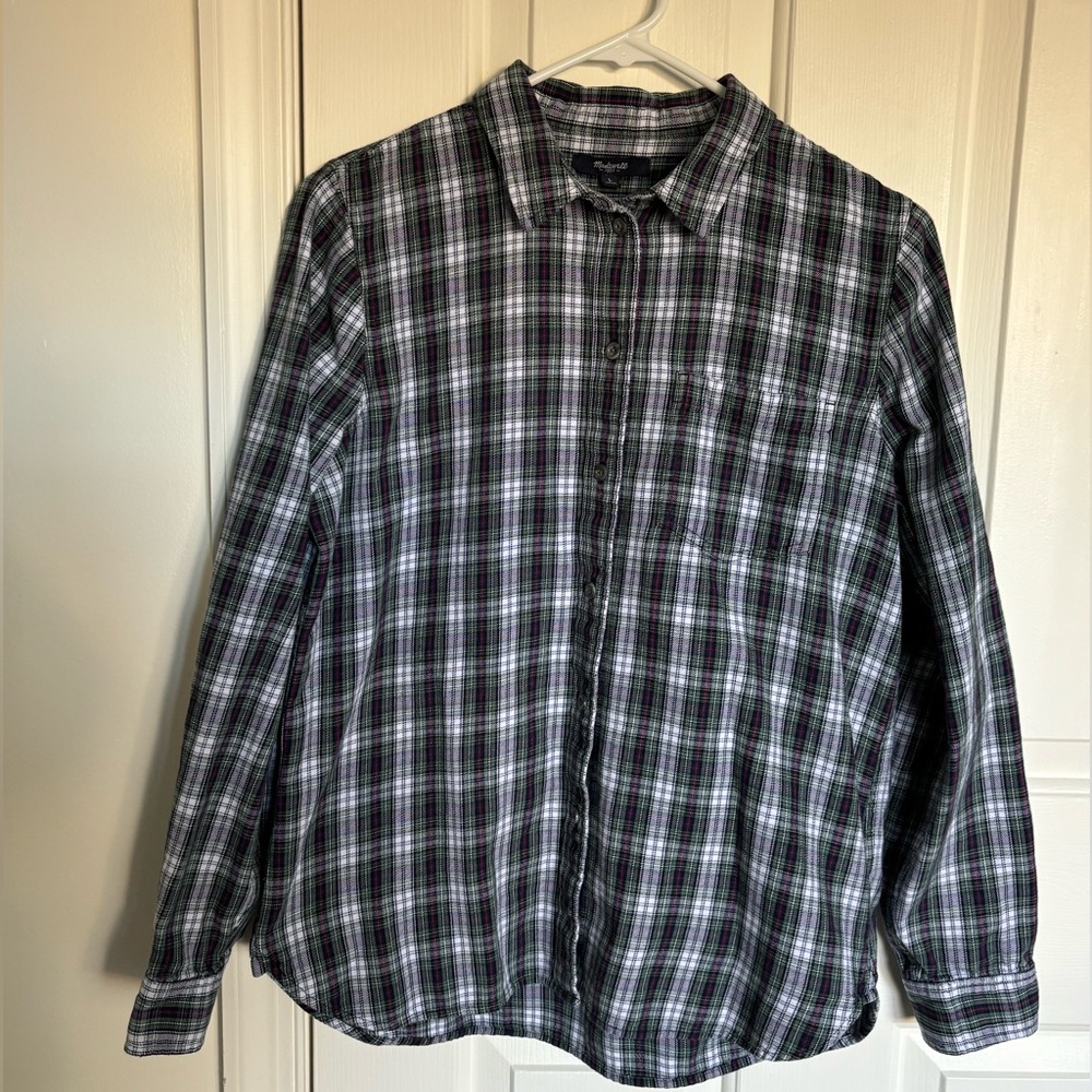 Madewell women’s button down flannel in green blue white and pink size L